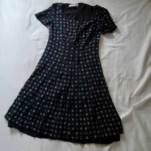 Short sleeve dress